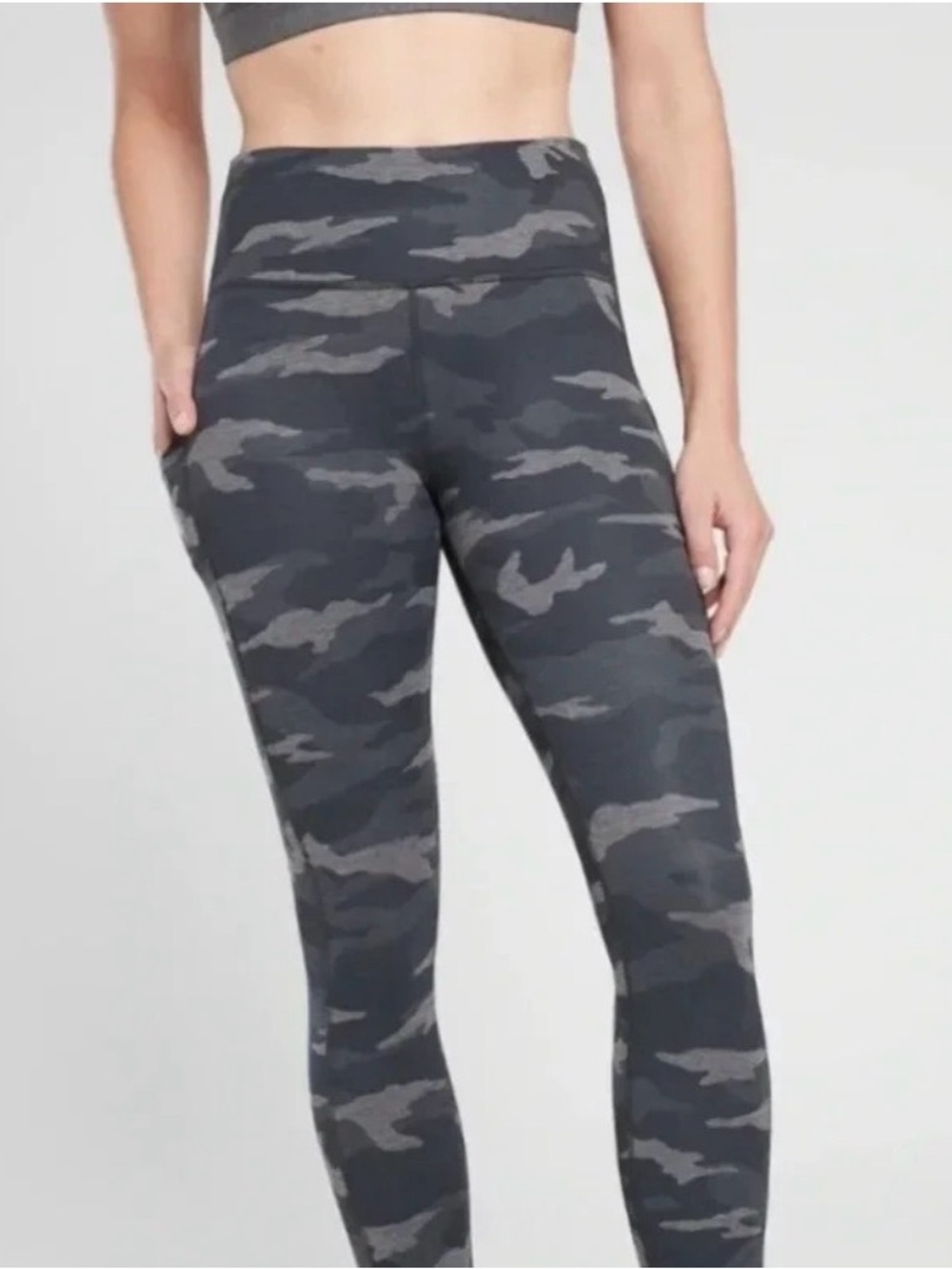 Athleta | Gray Ultimate Camo 7/8 Tight Legging, L
